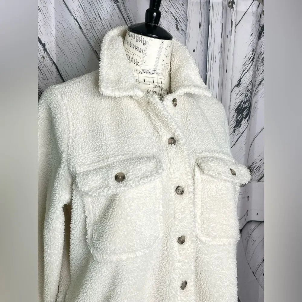 Universal Thread Shacket Fleece S - Picture 2 of 7